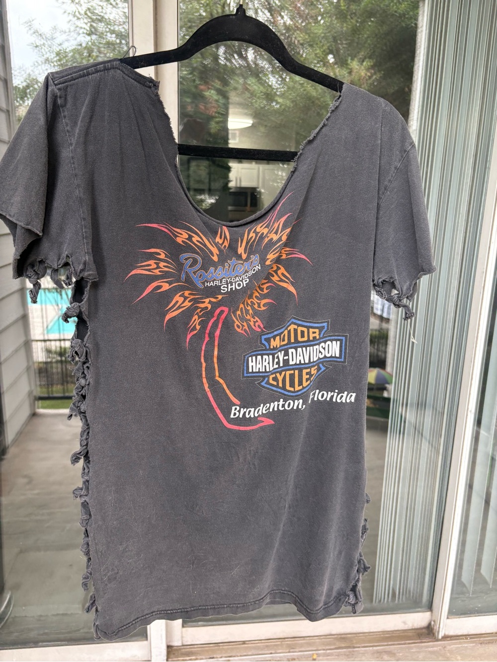 Harley-Davidson Distressed Top